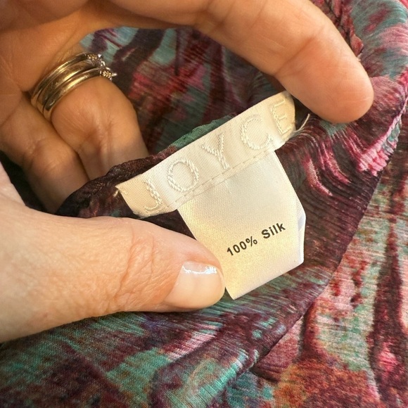 Joyce 100% Silk Pink Purple Watercolor Abstract Floral Artsy Scarf Wrap 40”x50” - Picture 5 of 8